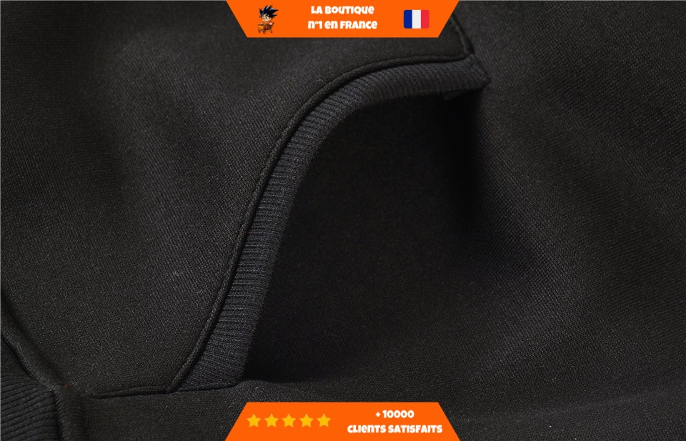 Sweat-capuche-Promised-Neverland-Noir-Detail.jpg